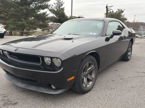 Used 2009 Dodge Challenger SE image 22