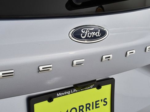 Used 2022 Ford Escape SE w/ Cold Weather Package image 23