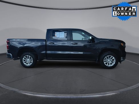 Used 2022 Chevrolet Silverado 1500 LT AWD/4WD image 10