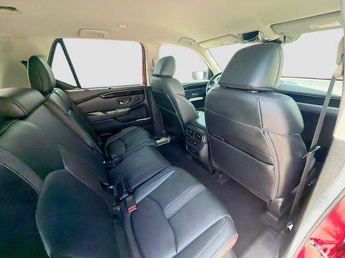 Used 2024 Honda Pilot EX-L image 29