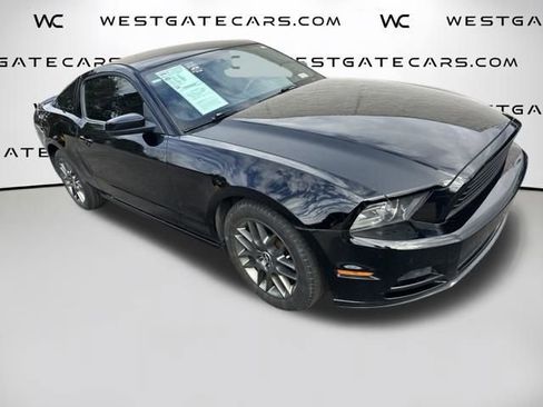 Used 2013 Ford Mustang Premium image 25