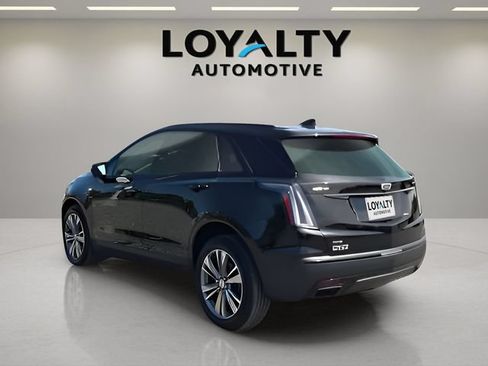 Used 2021 Cadillac XT5 Sportv w/ LPO, ONYX Package AWD/4WD image 3