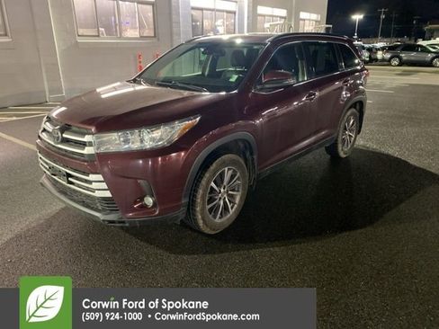Used 2019 Toyota Highlander XLE image 7