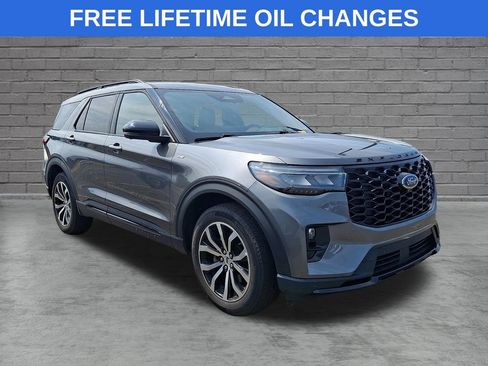 Used 2025 Ford Explorer ST-Line AWD/4WD image 1