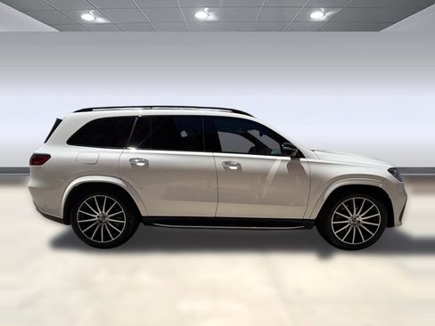 Used 2024 Mercedes-Benz GLS 450 4MATIC image 7