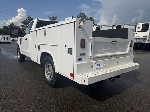 Used 2018 Ford F250 XL w/ Power Equipment Group RWD image 9