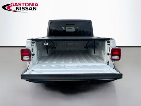 Used 2021 Jeep Gladiator Sport image 35