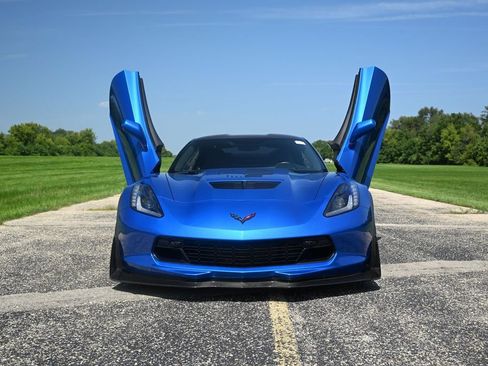 Used 2016 Chevrolet Corvette Z06 w/ 3LZ Preferred Equipment Group RWD image 10