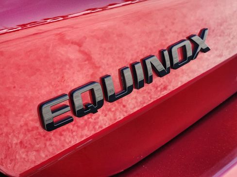 Certified 2024 Chevrolet Equinox RS FWD image 12