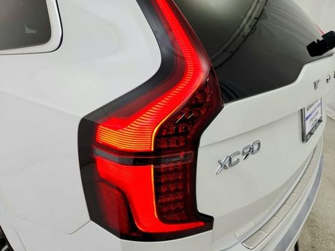 New 2025 Volvo XC90 B6 Plus w/ Protection Package Premier image 33
