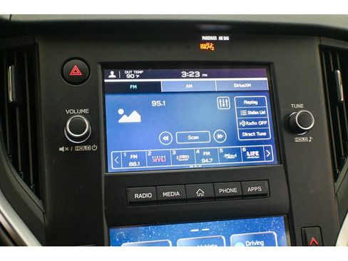 Used 2024 Subaru Outback AWD/4WD image 40