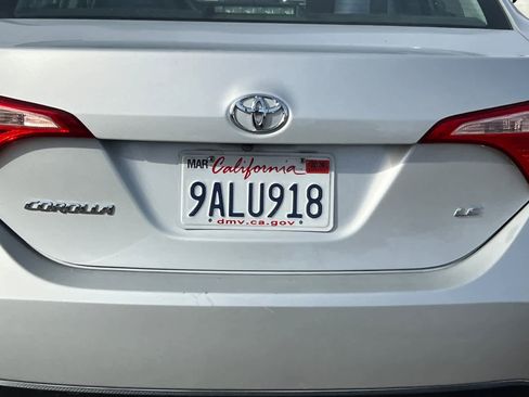 Used 2019 Toyota Corolla L image 15