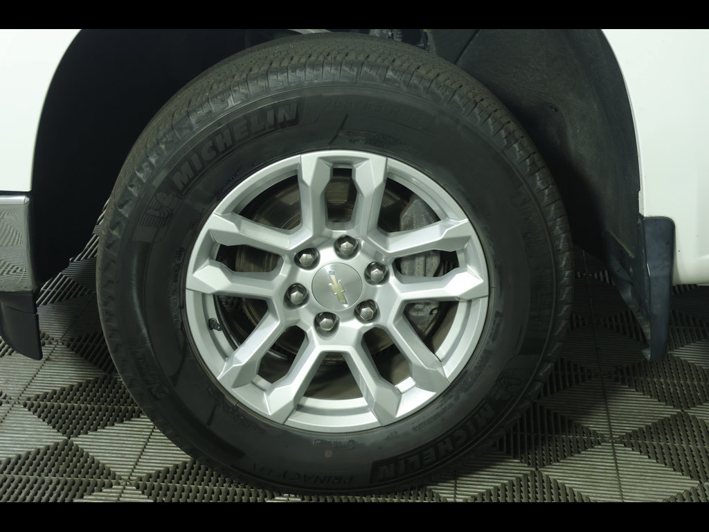 Used 2023 Chevrolet Silverado 1500 LT AWD/4WD image 8