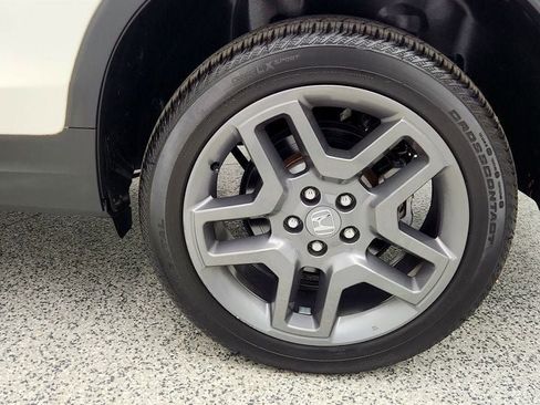 Used 2023 Honda Passport EX-L image 9