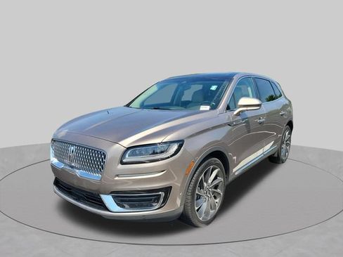 Used 2019 Lincoln Nautilus Reserve w/ Ultimate Package AWD/4WD image 12