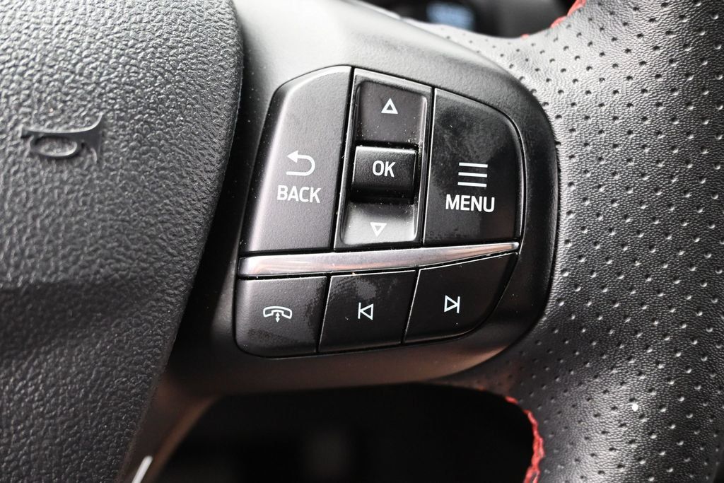 Used 2025 Ford Escape ST-Line Select AWD/4WD image 23