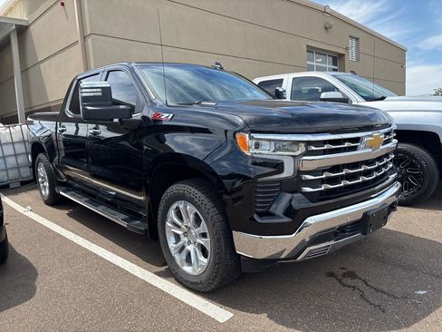 Used 2024 Chevrolet Silverado 1500 LTZ image 3