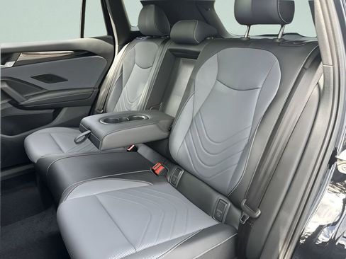 New 2026 Volkswagen Tiguan SE R-Line image 23