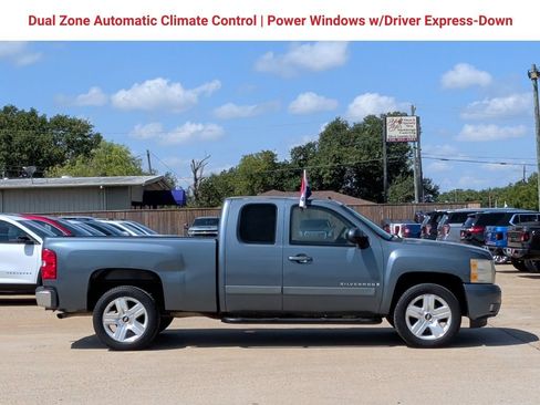 Used 2008 Chevrolet Silverado 1500 LT w/ Texas Edition RWD image 10