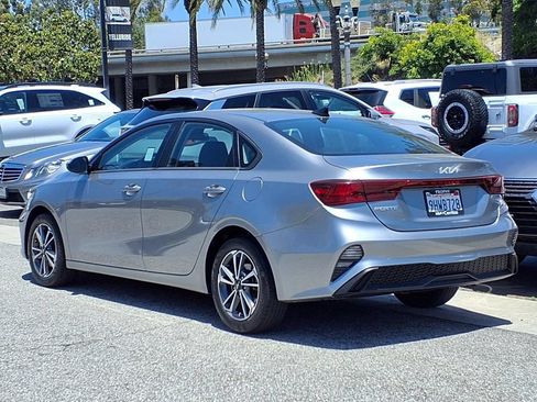 Certified 2023 Kia Forte LXS FWD image 4