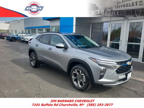 Used 2024 Chevrolet Trax LT w/ Driver Confidence Package image 1