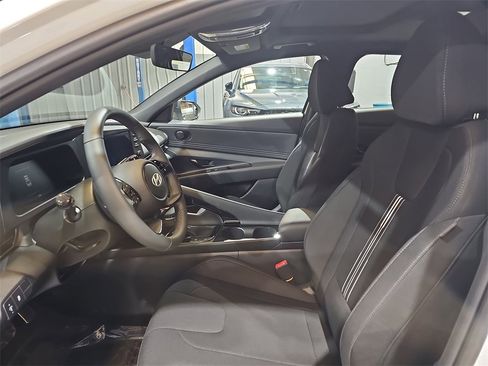 New 2026 Hyundai Elantra SEL Sport image 14
