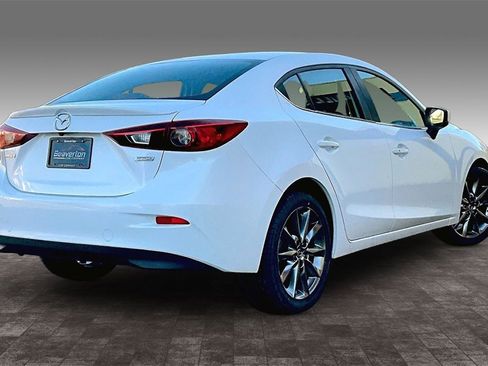 Used 2018 MAZDA MAZDA3 Touring image 14