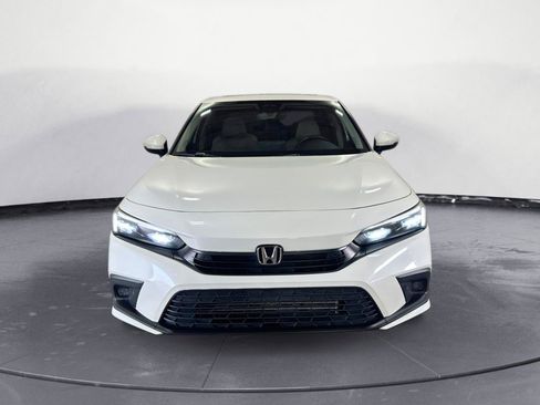 Used 2023 Honda Civic Touring image 2