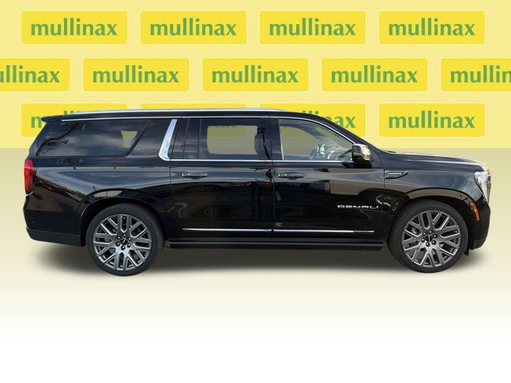 Used 2026 GMC Yukon XL Denali Ultimate w/ LPO, Floor Liner Package AWD/4WD image 11