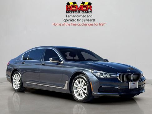 Used 2019 BMW 740i xDrive image 7