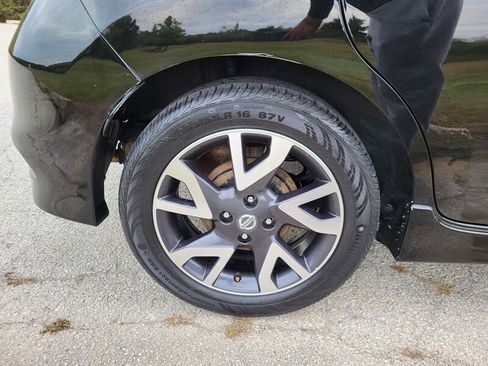 Used 2017 Nissan Versa Note SR image 27