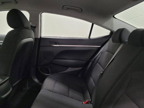 Used 2020 Hyundai Elantra SE w/ Cargo Package (C1) FWD image 18
