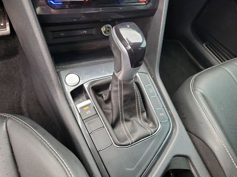 Used 2023 Volkswagen Tiguan SE R-Line image 23