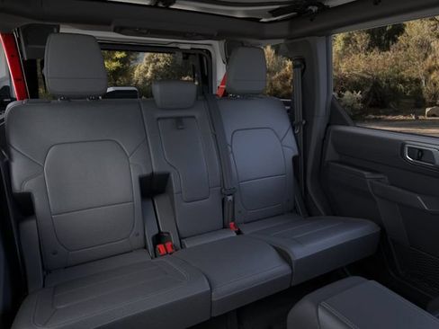 New 2026 Ford Bronco Outer Banks w/ Sasquatch Package AWD/4WD image 11
