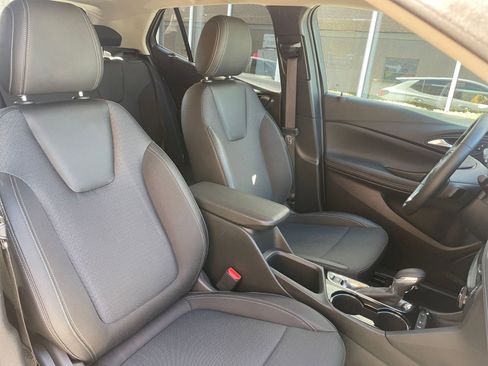 Used 2025 Buick Encore GX Preferred image 34