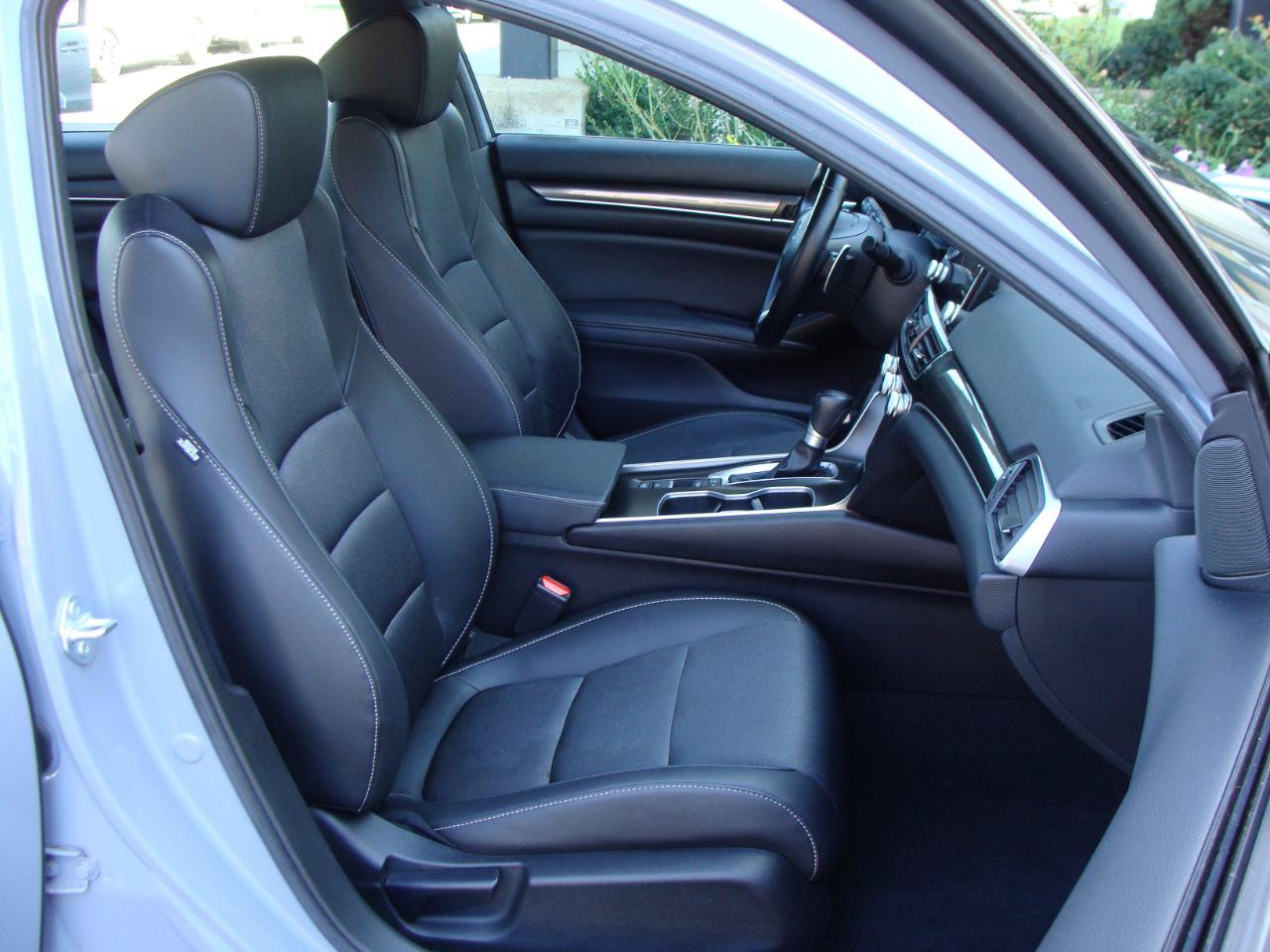 Used 2021 Honda Accord Sport image 9