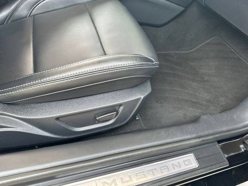 Used 2025 Ford Mustang Premium RWD image 26