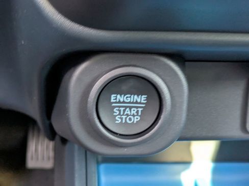 New 2025 Ford Maverick XLT image 29