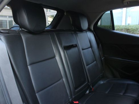 Used 2018 Buick Encore Essence image 22