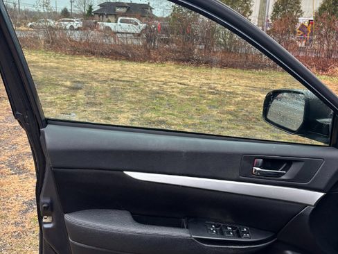 Used 2014 Subaru Outback 2.5i w/ Alloy Wheel Package image 18