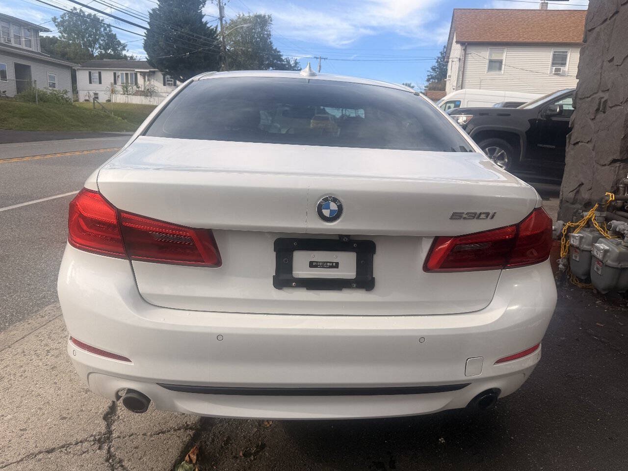 Used 2017 BMW 530i RWD image 6