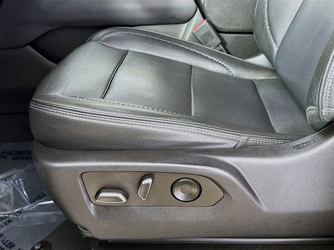 Used 2022 GMC Yukon Denali AWD/4WD image 20