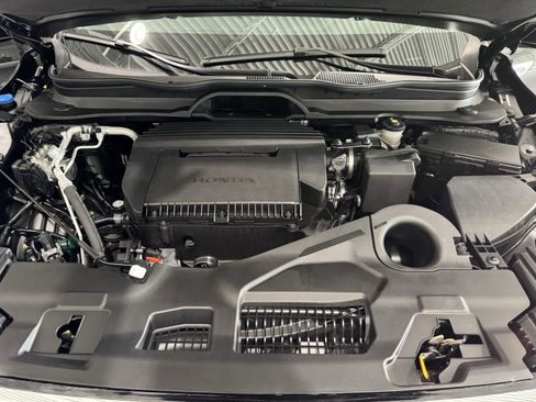 New 2025 Honda Pilot Touring image 14