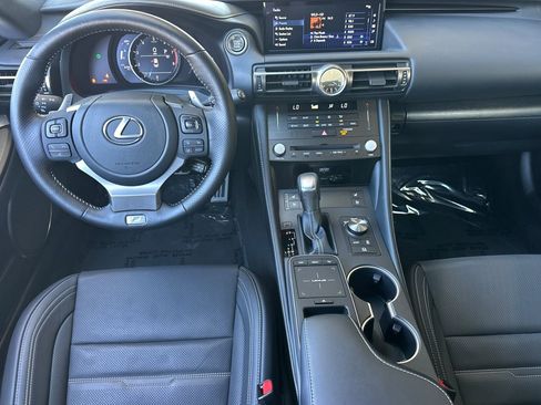 Certified 2022 Lexus RC 350 F Sport RWD image 27