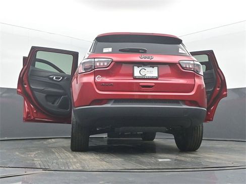 New 2026 Jeep Compass Latitude image 60