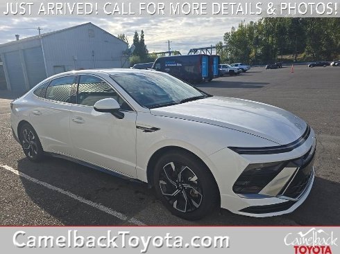 Used 2025 Hyundai Sonata SEL FWD image 1