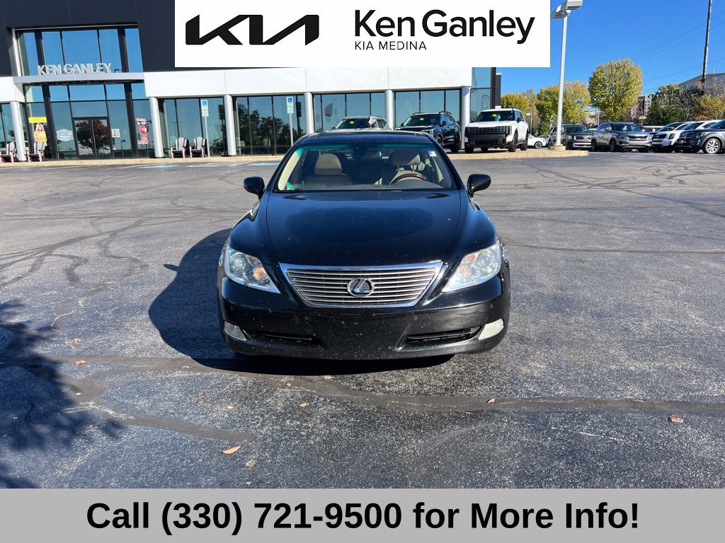Used 2007 Lexus LS 460 RWD image 2