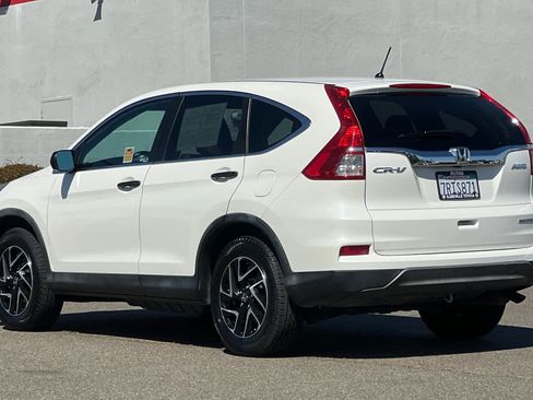 Used 2016 Honda CR-V SE image 7