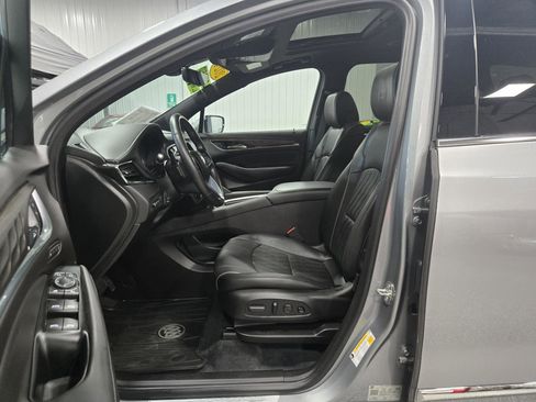 Certified 2024 Buick Enclave Avenir w/ Avenir Technology Package image 12
