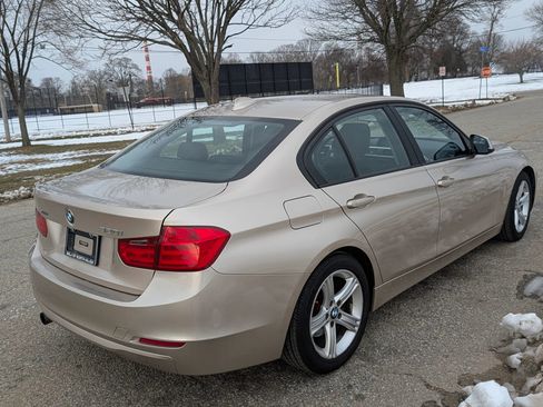Used 2013 BMW 320i xDrive Sedan image 6